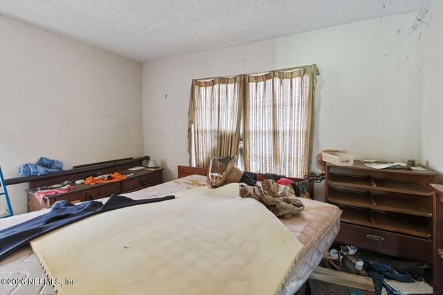 4604 TIMUQUANA Road, Jacksonville, FL 32210