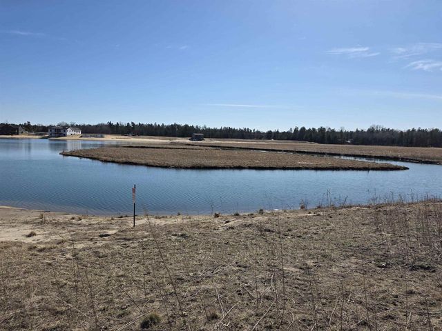 W5656 Sunshine Court, New Lisbon, WI 53950