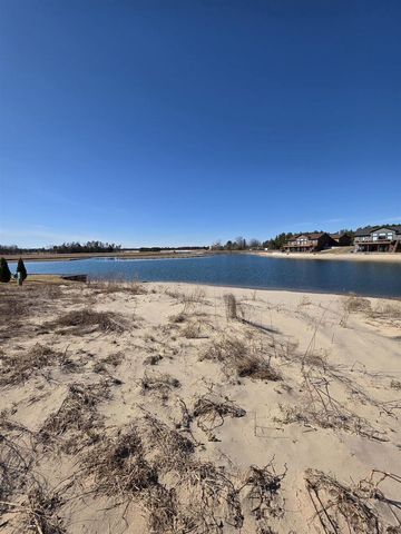 W5656 Sunshine Court, New Lisbon, WI 53950