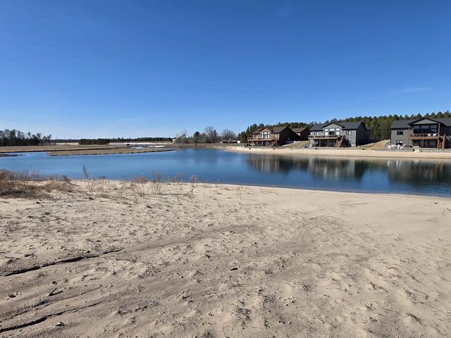 W5656 Sunshine Court, New Lisbon, WI 53950