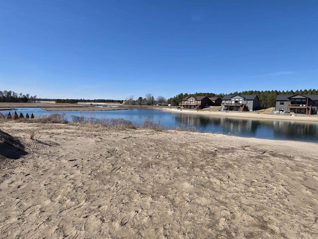 W5656 Sunshine Court, New Lisbon, WI 53950