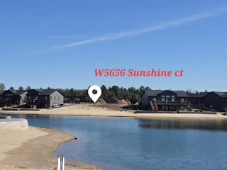 W5656 Sunshine Court, New Lisbon, WI 53950