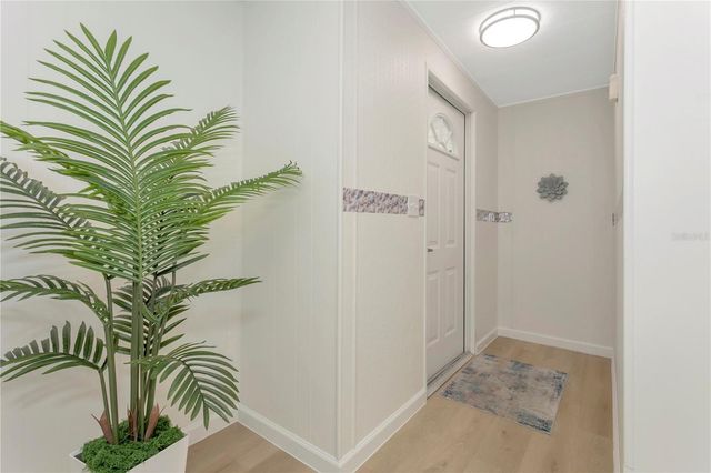 115 WHITE OAK WAY, Sarasota, FL 34237