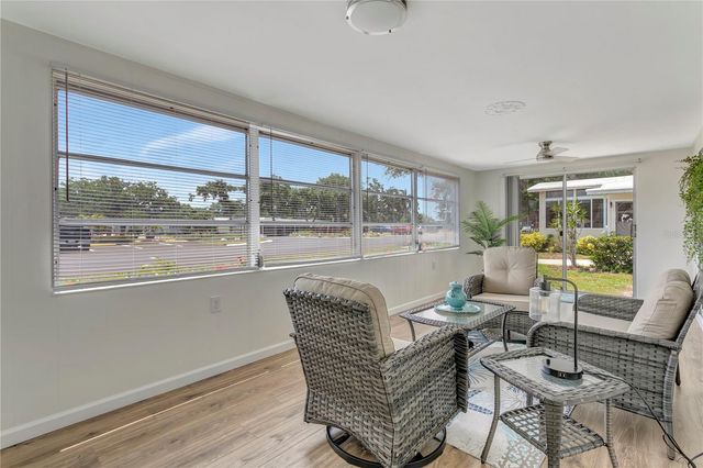 115 WHITE OAK WAY, Sarasota, FL 34237