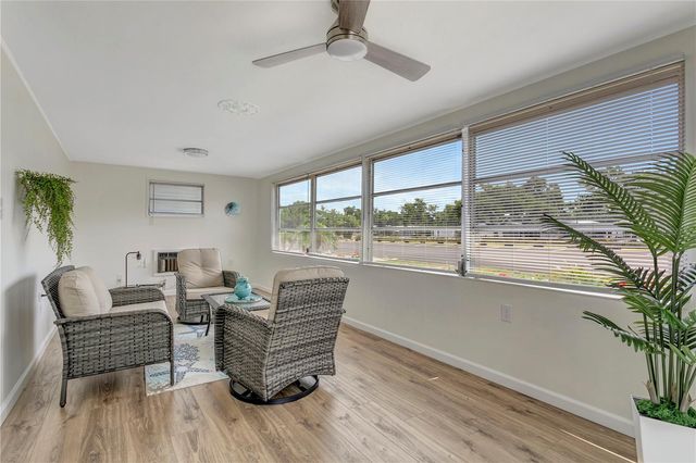 115 WHITE OAK WAY, Sarasota, FL 34237