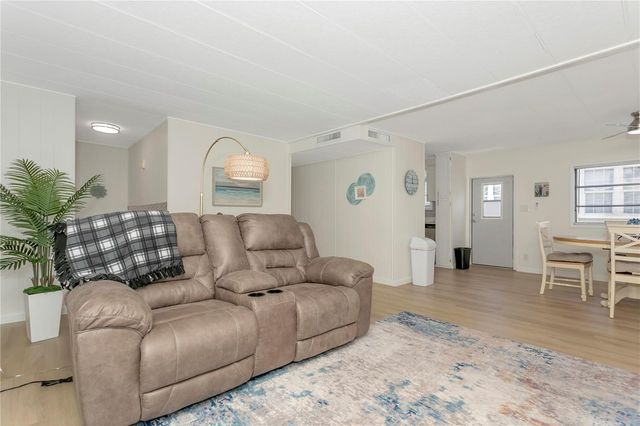 115 WHITE OAK WAY, Sarasota, FL 34237