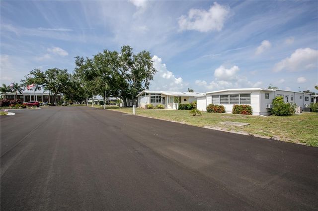 115 WHITE OAK WAY, Sarasota, FL 34237