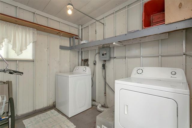 115 WHITE OAK WAY, Sarasota, FL 34237