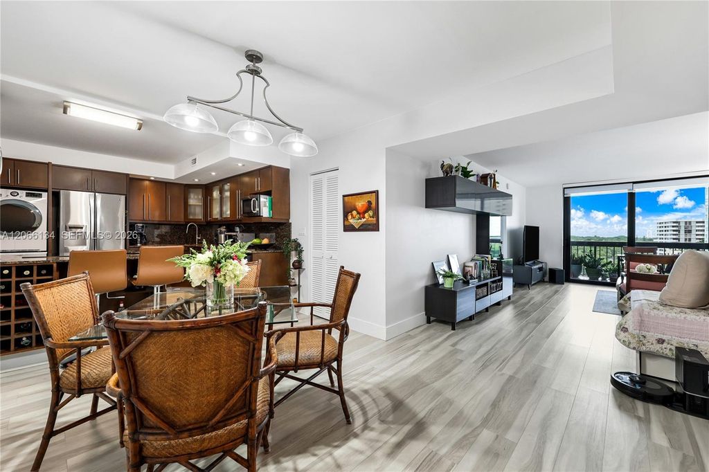 2333 Brickell Avenue 808, Miami, FL 33129