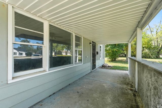 2304 Marcy Lane, Fort Wayne, IN 46806