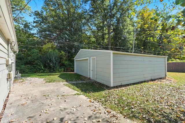 2304 Marcy Lane, Fort Wayne, IN 46806