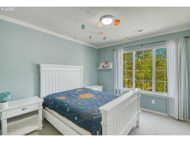 1087 Se TAMORA Ave, Hillsboro, OR 97123