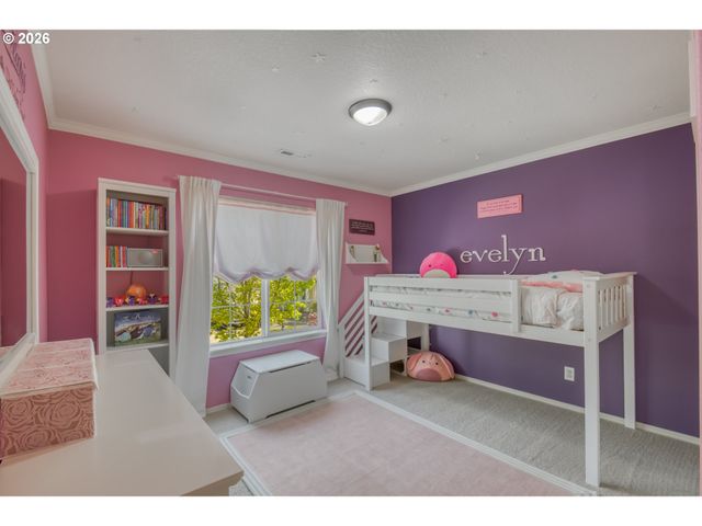 1087 Se TAMORA Ave, Hillsboro, OR 97123