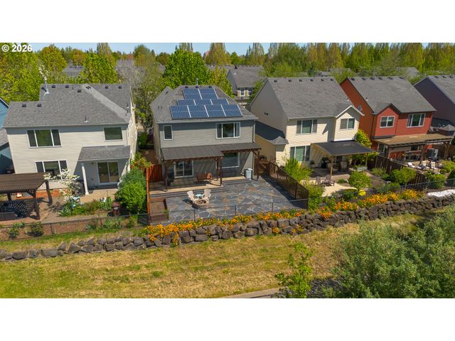 1087 Se TAMORA Ave, Hillsboro, OR 97123