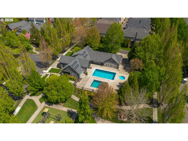 1087 Se TAMORA Ave, Hillsboro, OR 97123
