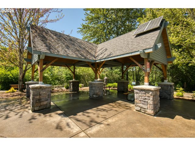1087 Se TAMORA Ave, Hillsboro, OR 97123