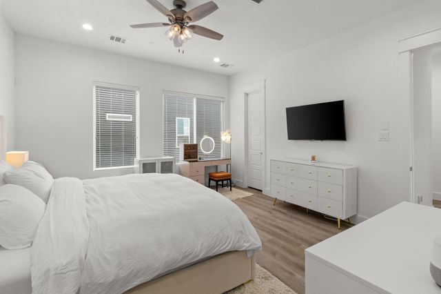 517 Schweikhardt Street, Houston, TX 77020