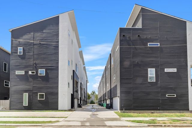 517 Schweikhardt Street, Houston, TX 77020