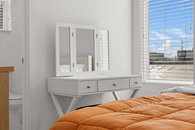 517 Schweikhardt Street, Houston, TX 77020