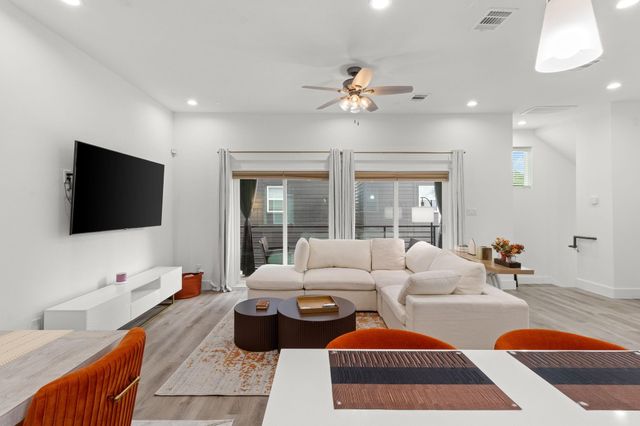 517 Schweikhardt Street, Houston, TX 77020