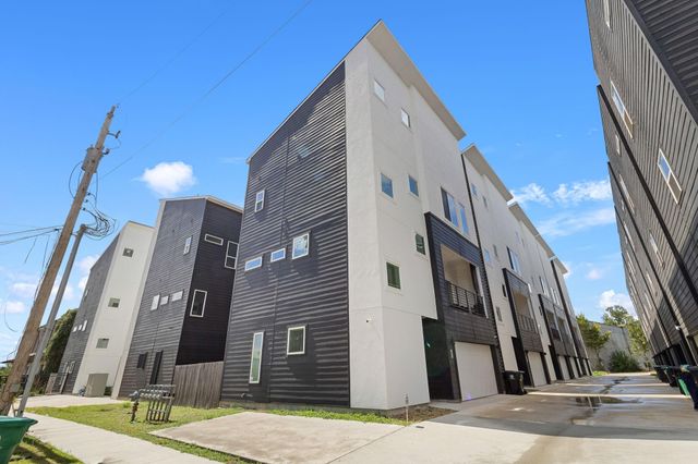 517 Schweikhardt Street, Houston, TX 77020