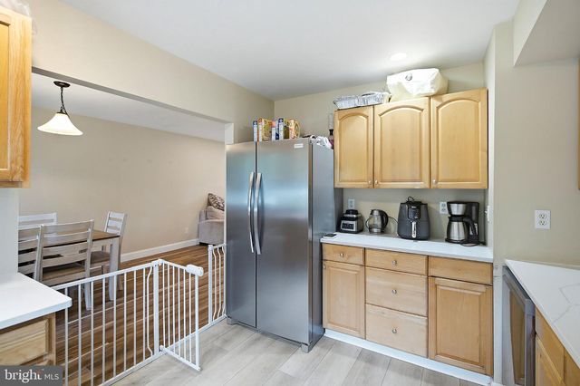 5017 CHURCH RD, Mt Laurel, NJ 08054