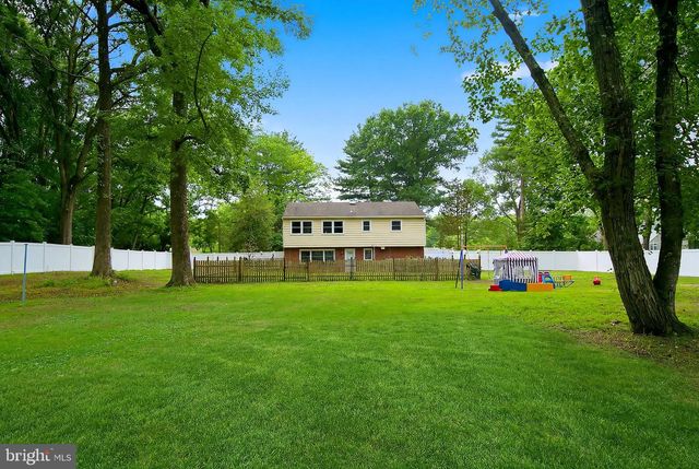 5017 CHURCH RD, Mt Laurel, NJ 08054