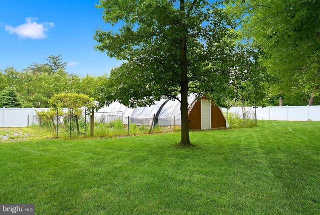 5017 CHURCH RD, Mt Laurel, NJ 08054