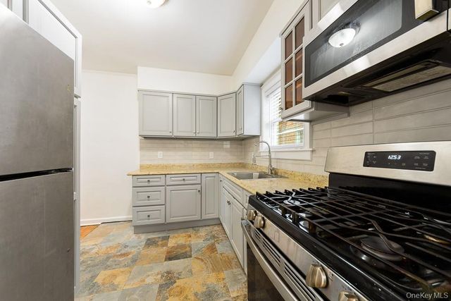 545 E 93 Street 1, Brooklyn, NY 11236