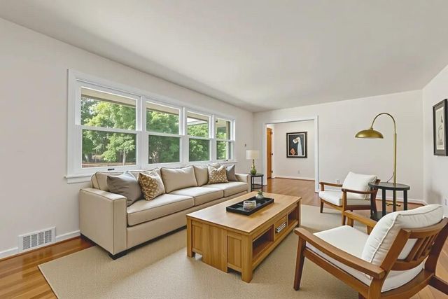 2127 Desmond Drive, Decatur, GA 30033