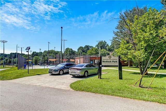 2127 Desmond Drive, Decatur, GA 30033