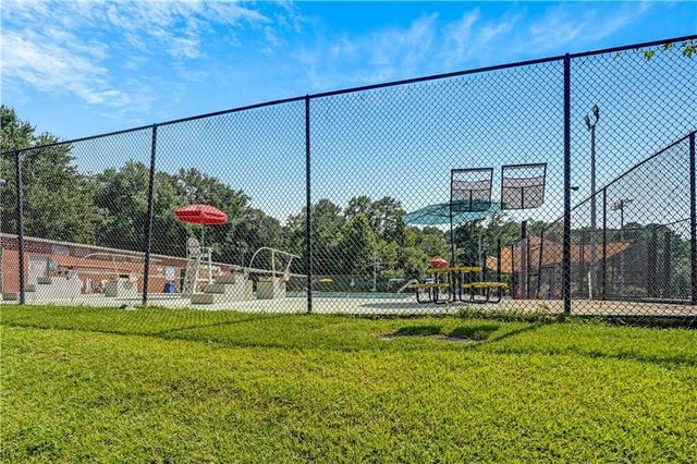 2127 Desmond Drive, Decatur, GA 30033