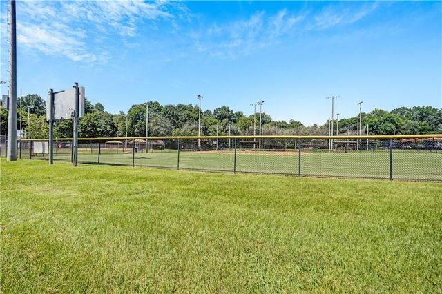 2127 Desmond Drive, Decatur, GA 30033