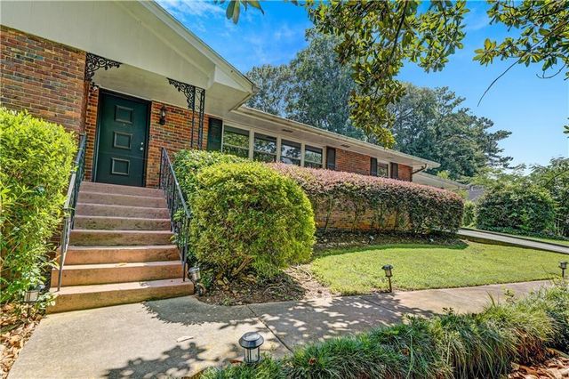 2127 Desmond Drive, Decatur, GA 30033
