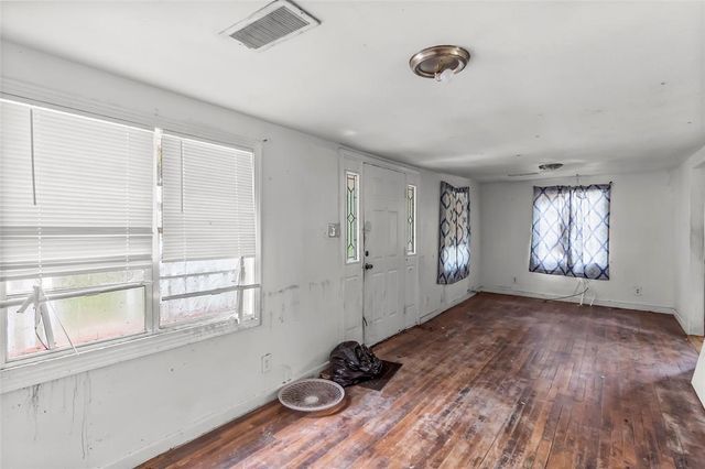 15517 Highway 6, Santa Fe, TX 77517