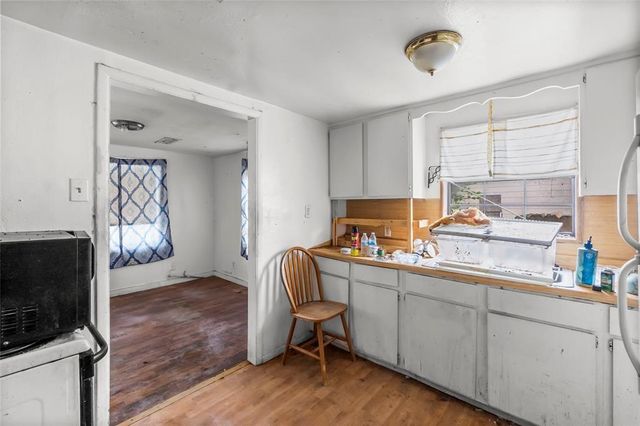 15517 Highway 6, Santa Fe, TX 77517