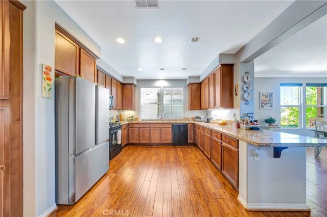 28606 Pietro, Valencia, CA 91354