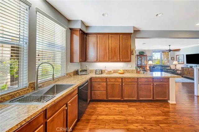 28606 Pietro, Valencia, CA 91354