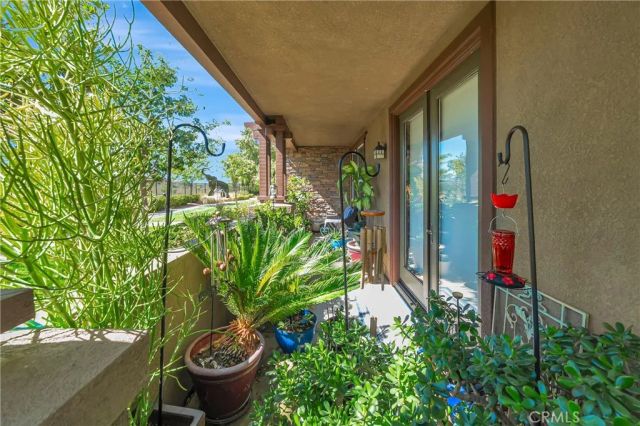 28606 Pietro, Valencia, CA 91354