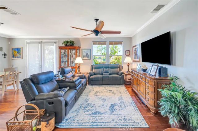 28606 Pietro, Valencia, CA 91354