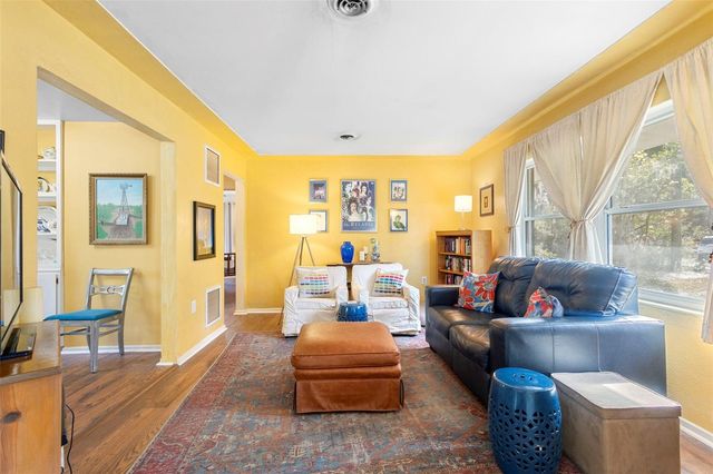 819 W WISCONSIN AVENUE, Deland, FL 32720