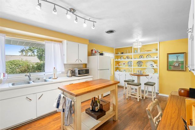 819 W WISCONSIN AVENUE, Deland, FL 32720