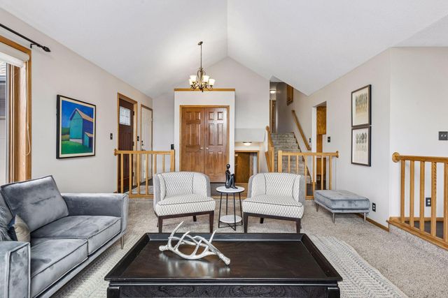 295 Oakhill Drive, Shoreview, MN 55126