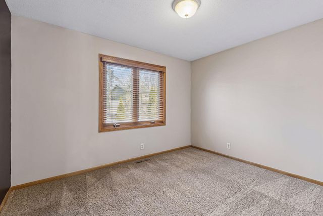 295 Oakhill Drive, Shoreview, MN 55126