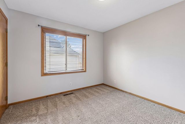 295 Oakhill Drive, Shoreview, MN 55126