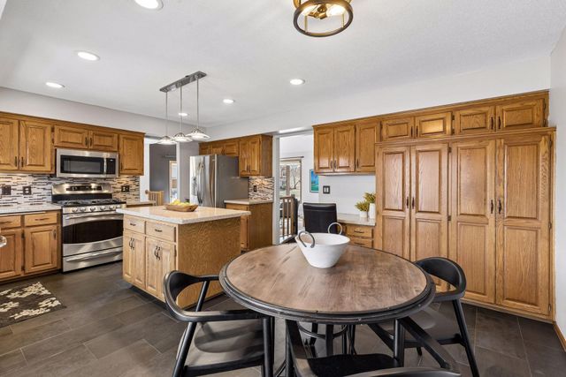 295 Oakhill Drive, Shoreview, MN 55126