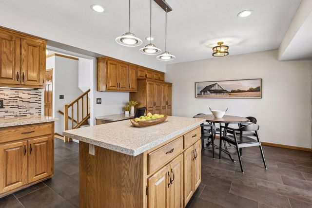 295 Oakhill Drive, Shoreview, MN 55126