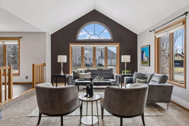 295 Oakhill Drive, Shoreview, MN 55126