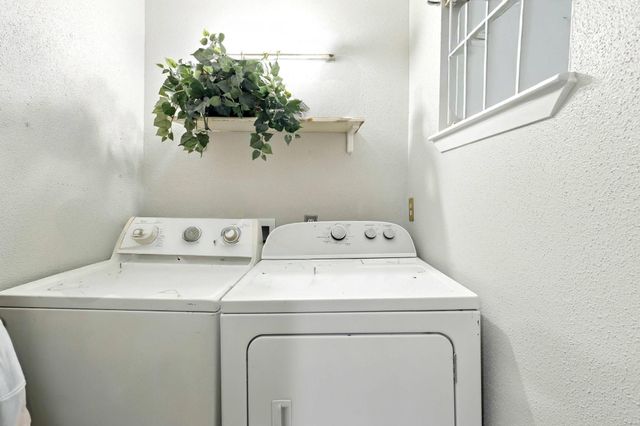 71 White Oak St Street, Point Blank, TX 77364