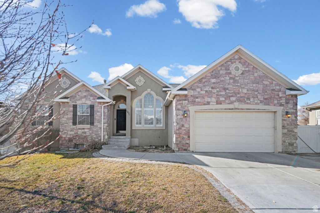 1271 N 2470 W, Provo, UT 84601